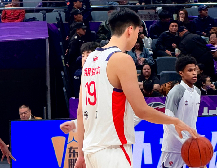 广东宏远季后赛前关键战对阵浙江广厦 新外援待